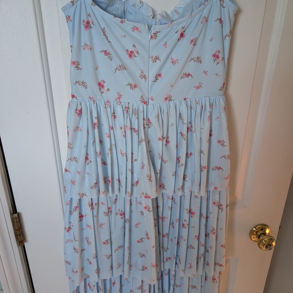 Floral Tiered Maxi Dress - Picture 3 of 11